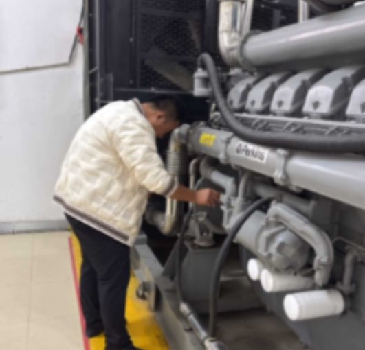 上柴柴油機發電機組維修：保障設備穩定運行